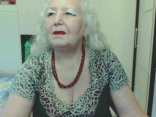 Model: GrannyWants