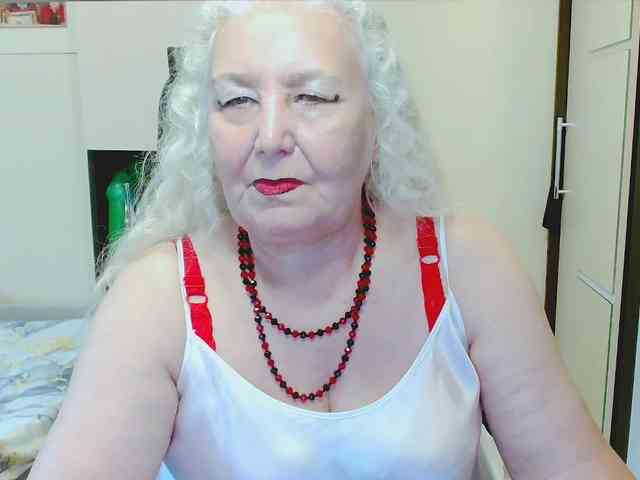 Model: GrannyWants