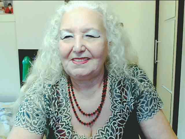 Model: GrannyWants