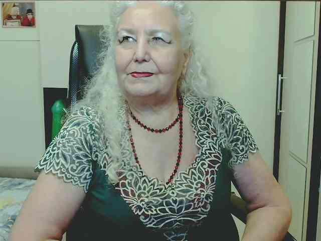 Model: GrannyWants