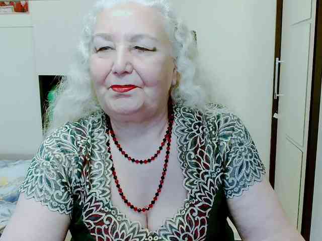 Model: GrannyWants