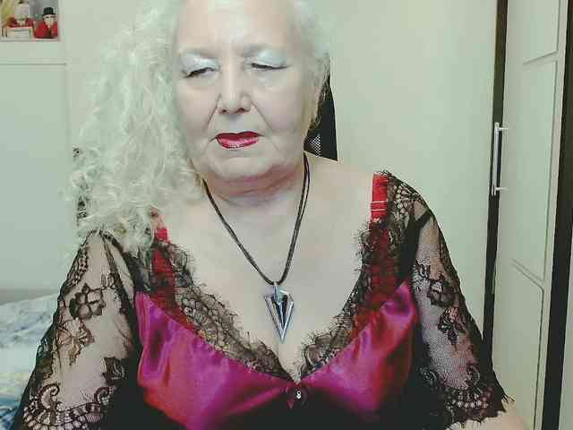 Model: GrannyWants