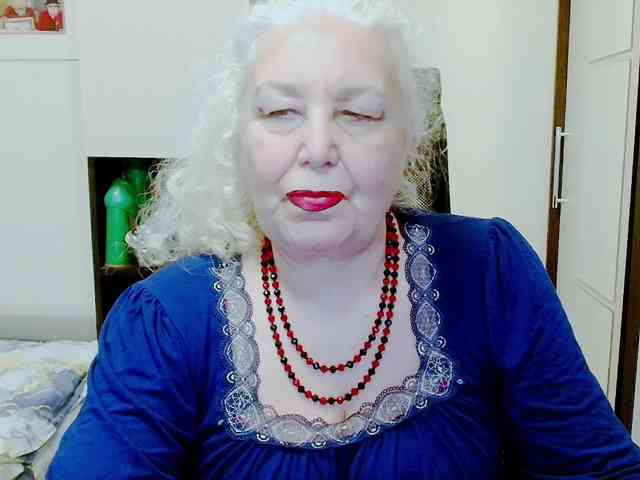 Model: GrannyWants