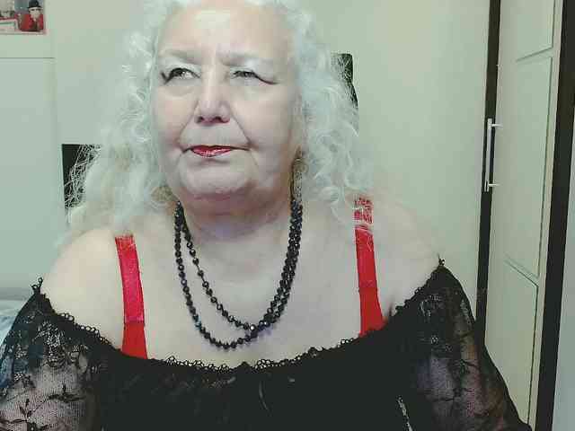 Model: GrannyWants