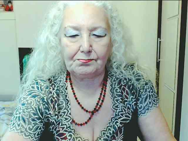 Model: GrannyWants
