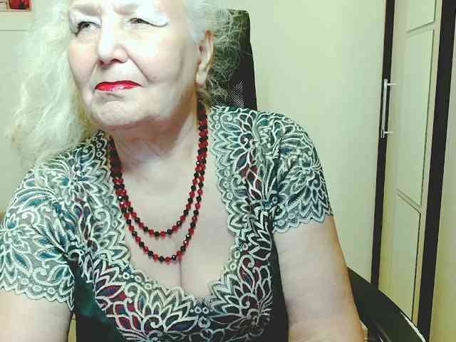 Model: GrannyWants