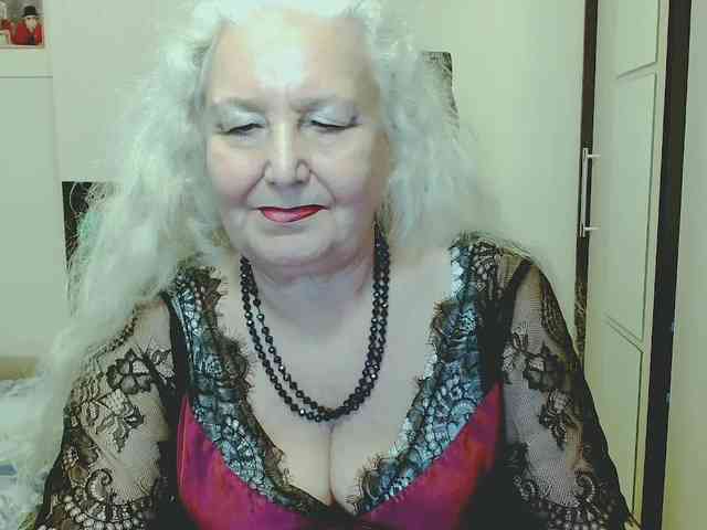 Model: GrannyWants