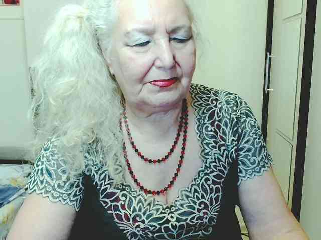 Model: GrannyWants