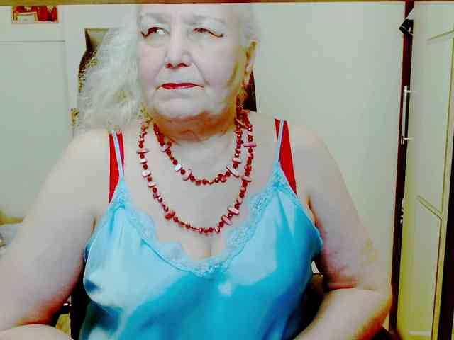 Model: GrannyWants