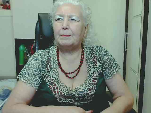 Model: GrannyWants