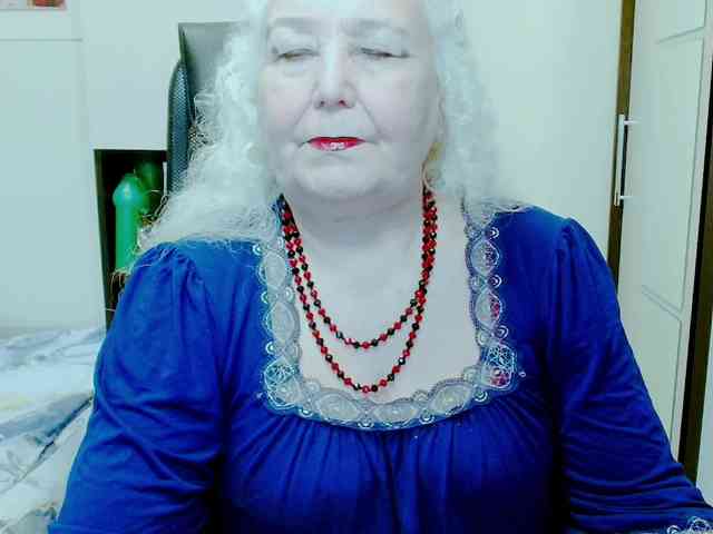 Model: GrannyWants