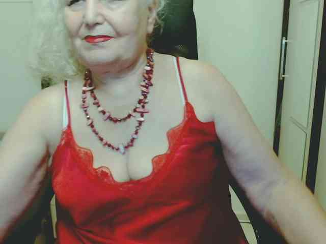 Model: GrannyWants