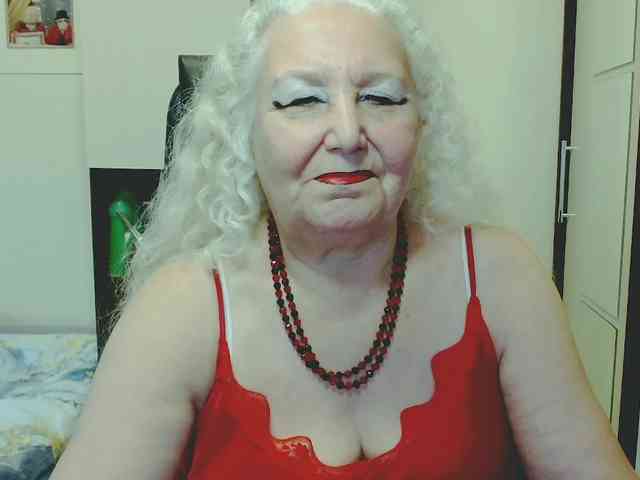 Model: GrannyWants