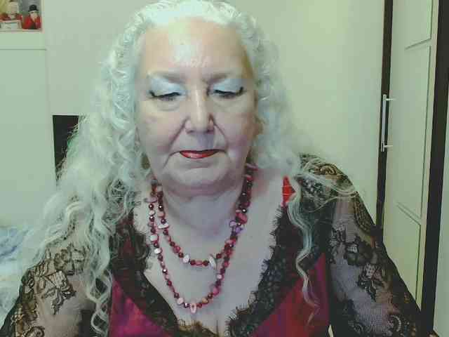 Model: GrannyWants