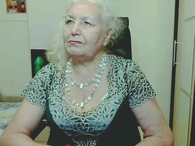 Model: GrannyWants