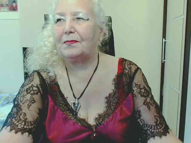 Model: GrannyWants