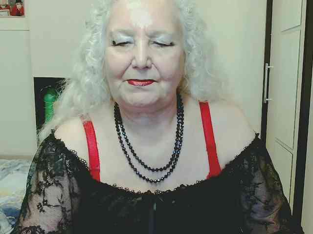 Model: GrannyWants