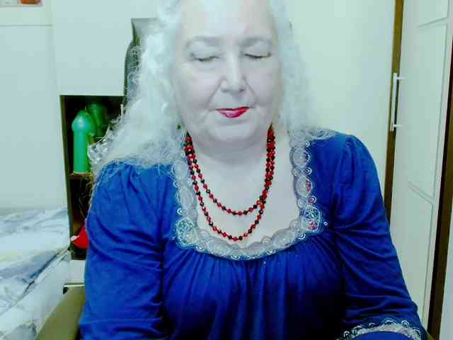 Model: GrannyWants