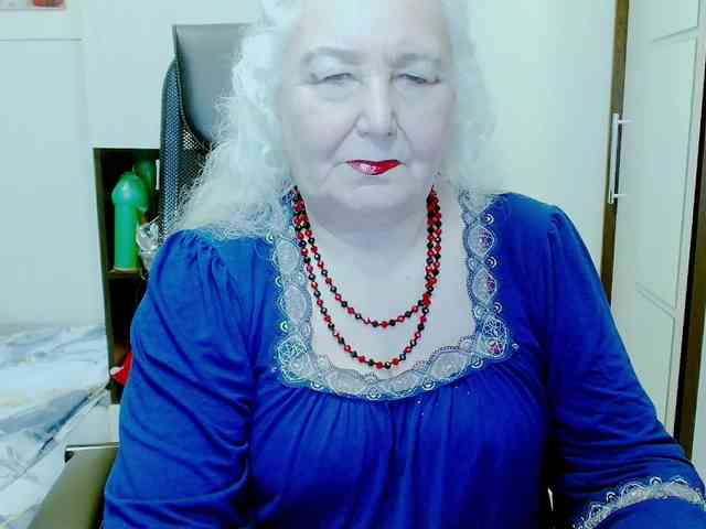 Model: GrannyWants