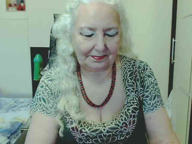Model: GrannyWants