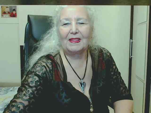 Model: GrannyWants