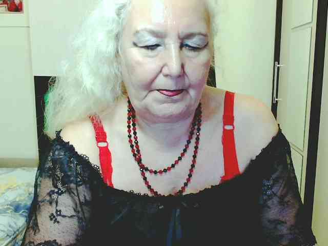 Model: GrannyWants