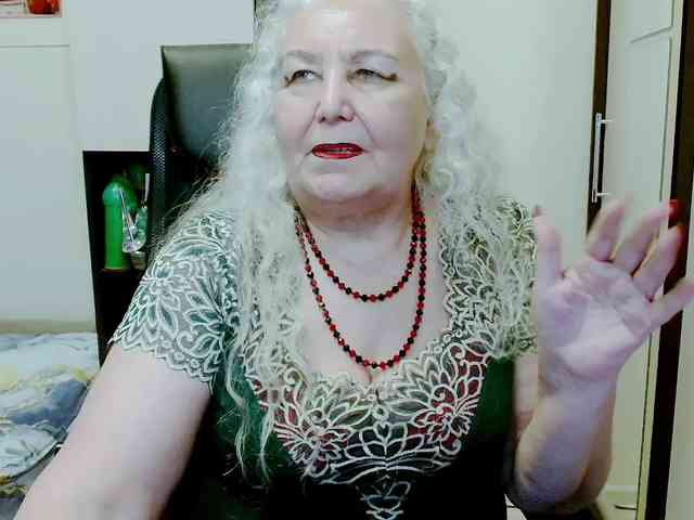Model: GrannyWants