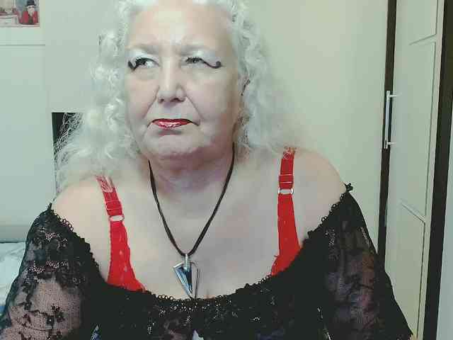 Model: GrannyWants