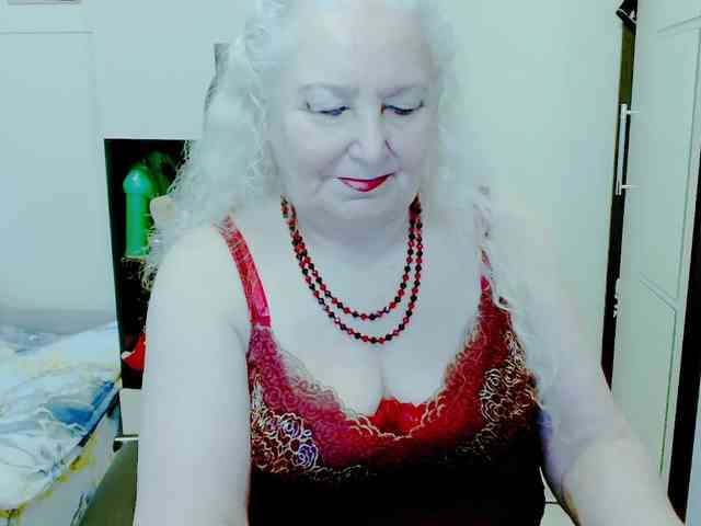 Model: GrannyWants