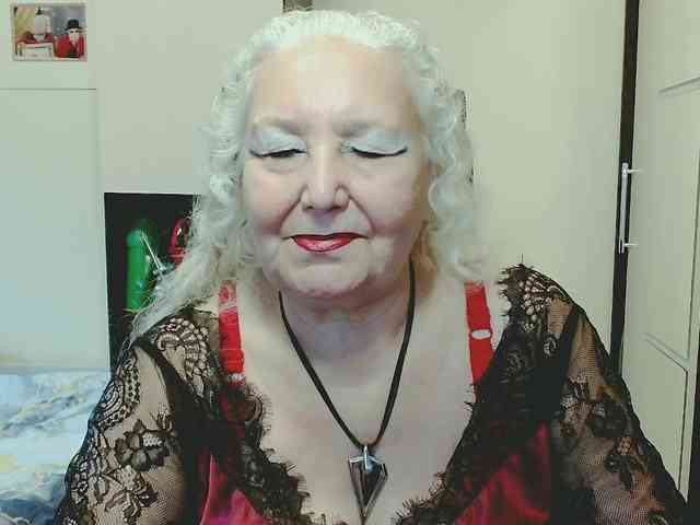 Model: GrannyWants