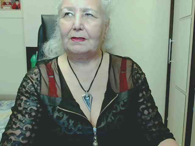 Model: GrannyWants