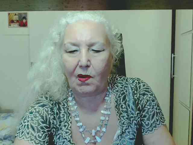 Model: GrannyWants