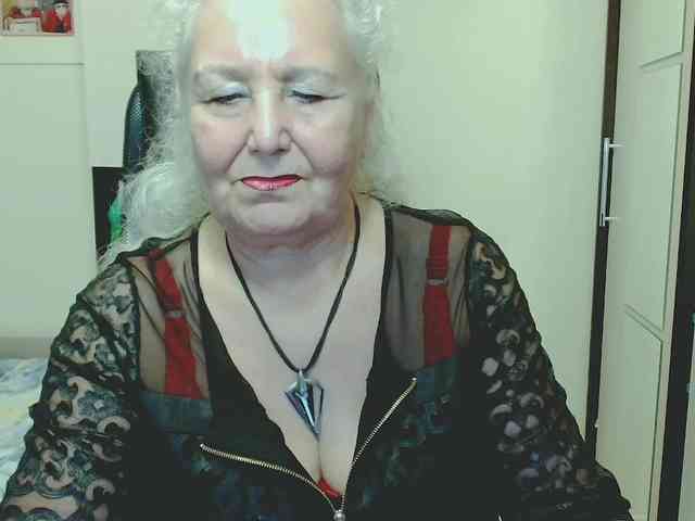 Model: GrannyWants