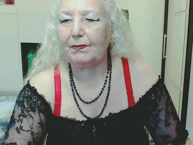 Model: GrannyWants