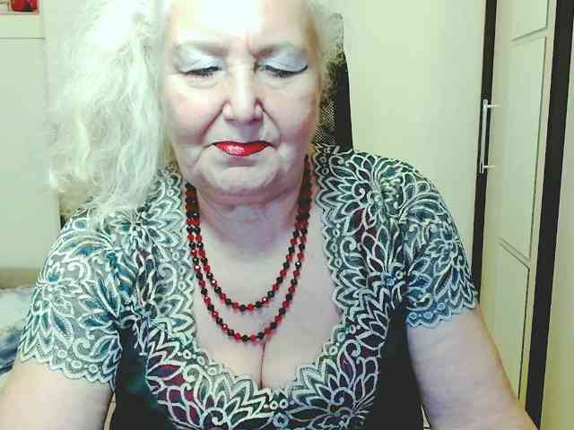Model: GrannyWants