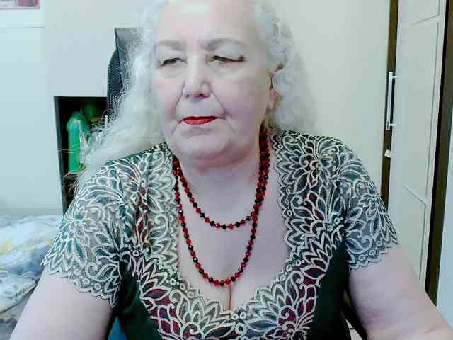 Model: GrannyWants