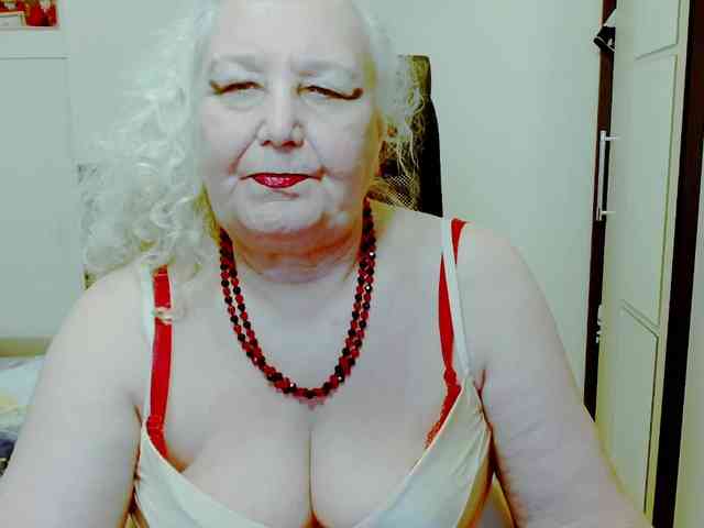 GrannyWants webcam