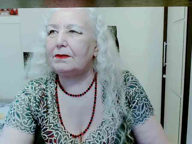 Model: GrannyWants