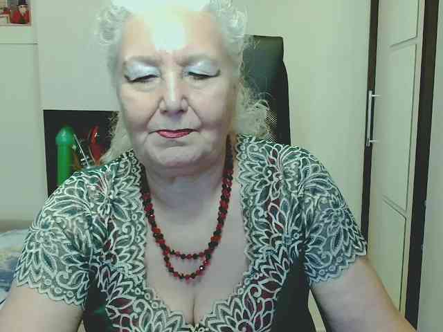 Model: GrannyWants