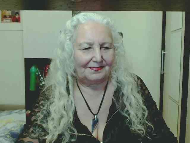 Model: GrannyWants