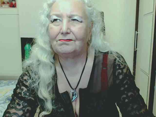 Model: GrannyWants