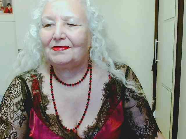 Model: GrannyWants