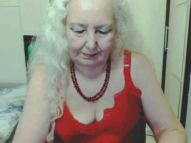 Model: GrannyWants