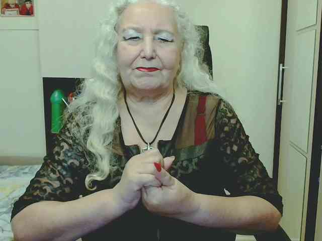 Model: GrannyWants