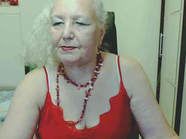 Model: GrannyWants
