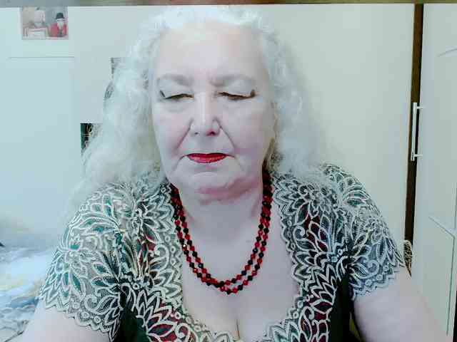 Model: GrannyWants