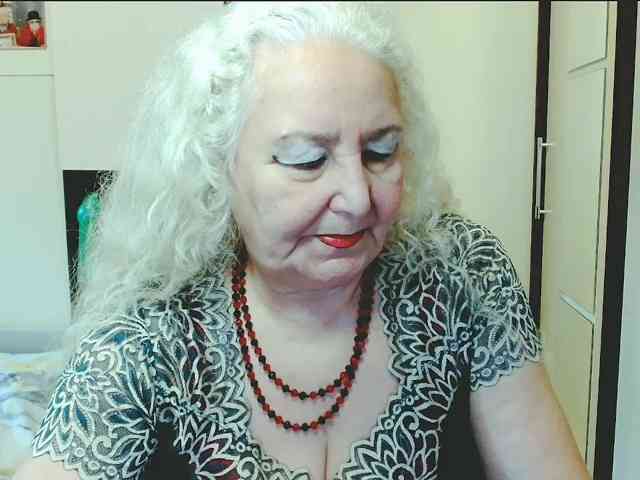 Model: GrannyWants