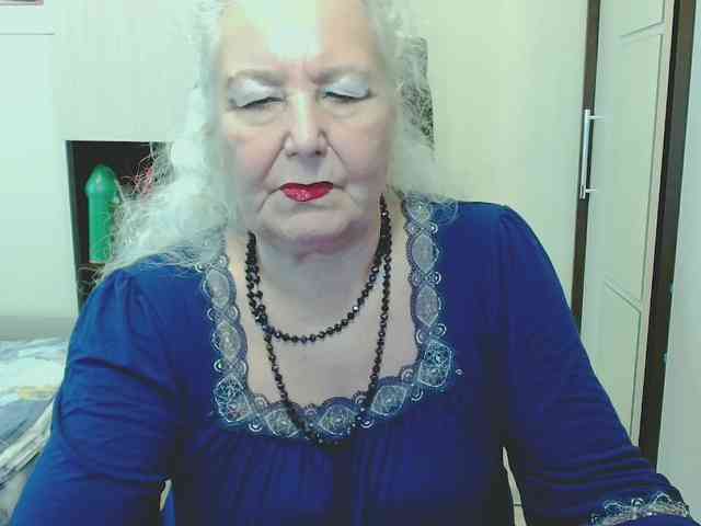 Model: GrannyWants
