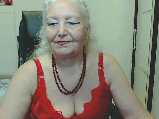 Model: GrannyWants