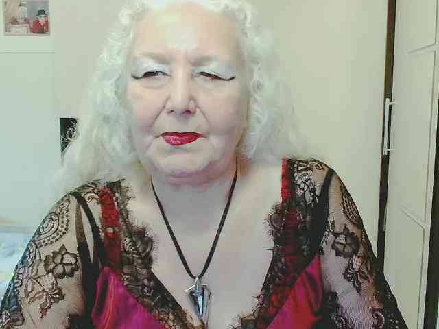 Model: GrannyWants
